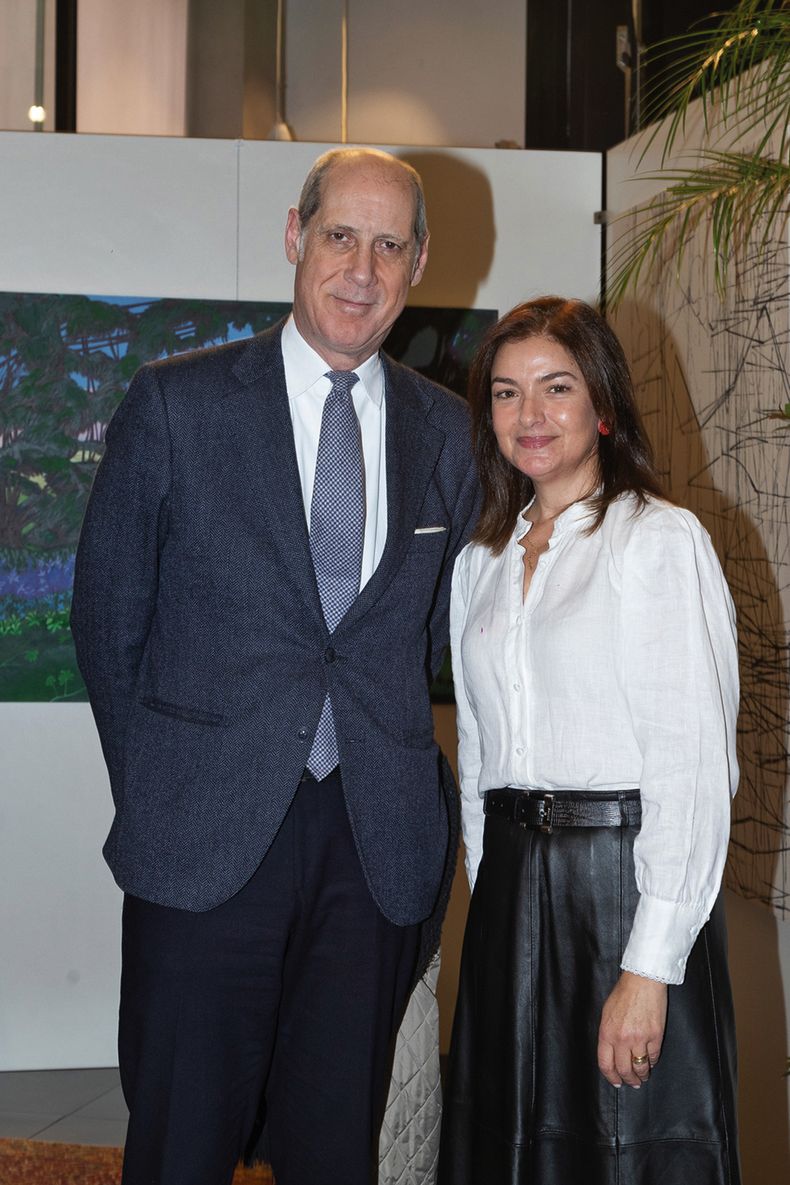 Embajador de Italia Fabrizio Petri con la curadora Roxana Pallotta
