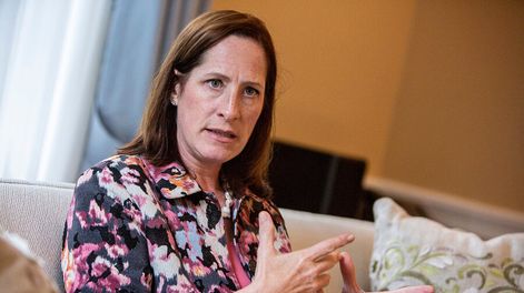 Heide Fulton durante la entrevista con Búsqueda. Foto: Mauricio Zina / adhocFOTOS