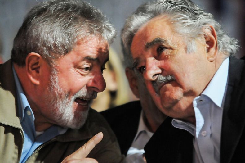 imagen de Mujica va a visitar a  su “amigo” Lula a la  cárcel de Curitiba