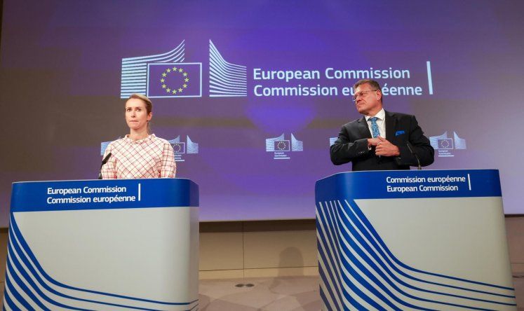 La Alta Representante de la UE para Asuntos Exteriores y Política de Seguridad, Kaja Kallas (izq.), y el Comisario Europeo de Comercio y Seguridad Económica y de Relaciones Interinstitucionales y Transparencia, Maros Sefcovic, comparecen en una rueda de prensa, el 17 de setiembre de 2025.