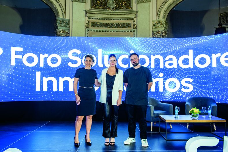 Gerenta de Canales de Seguros Sura Ana María Silveira, referente&nbsp;de Canal Inmobiliario de Seguros Sura Laura Suárez y social media manager de Publicis Impetu Mariano Martínez