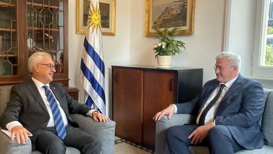 Reunión del canciller Mario Lubetkin con el ministro de Relaciones Exteriores de Ucrania, Andrii Sybiha, desarrollada en abril. Reunión del canciller Mario Lubetkin con el ministro de Relaciones Exteriores de Ucrania, Andrii Sybiha, desarrollada en abril.