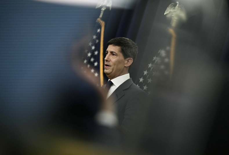 Kevin Warsh.
