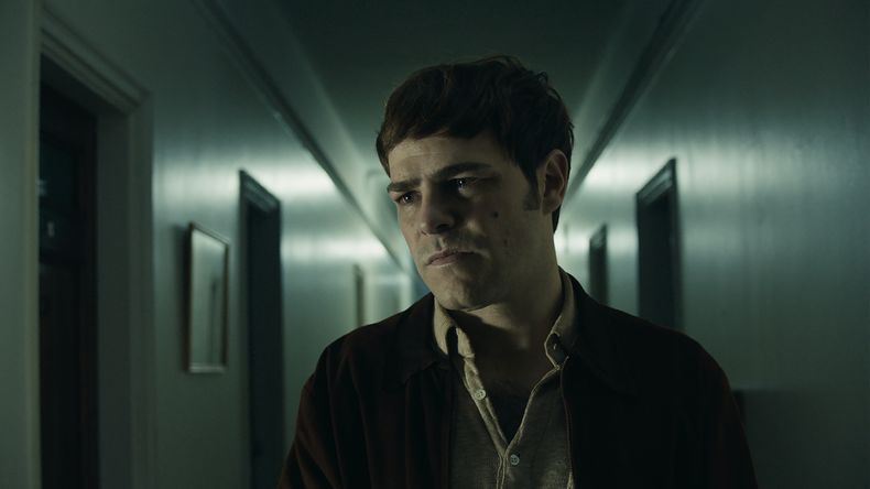Peter Lanzani interpreta al “Rubio” Alfredo Astiz en Villaflor.