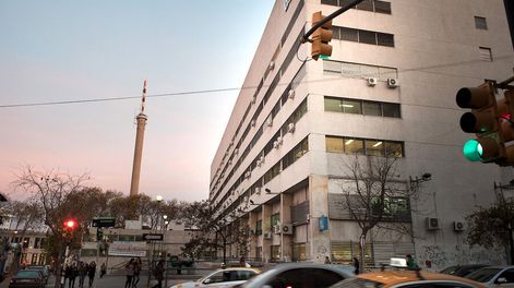Edificio central de OSE. Foto: Ricardo Antúnez, adhocFOTOS