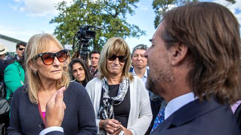 Búsqueda | Carolina Cosse y Luis Lacalle Pou durante la inauguración de la Expo Melilla. Foto: Mauricio Zina, adhocFOTOS