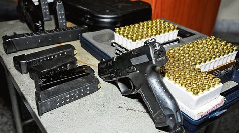 Búsqueda | Incautación de armas. Foto: Santiago Mazzarovich, adhocFOTOS