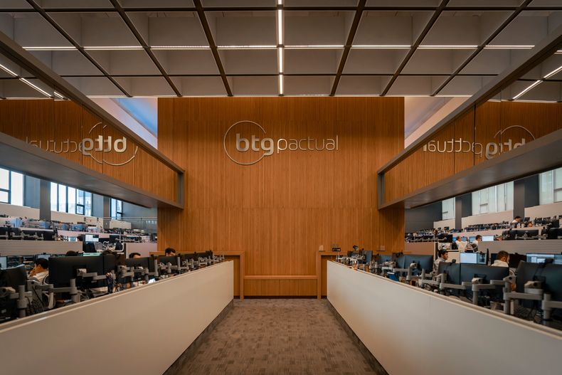 El banco brasileño continúa su expansión internacional con Uruguay