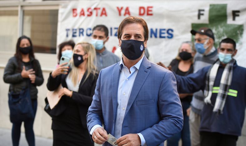 Un estudio analizó la confianza en las instituciones políticas antes y durante la pandemia. Foto: Daniel Rodríguez / adhocFOTOS