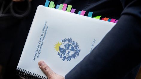 Búsqueda | La Comisión de Hacienda y Presupuesto analiza el proyecto de ley de Rendición de Cuentas presentado por el Poder Ejecutivo. Foto: Maurico Zina / adhocFOTOS