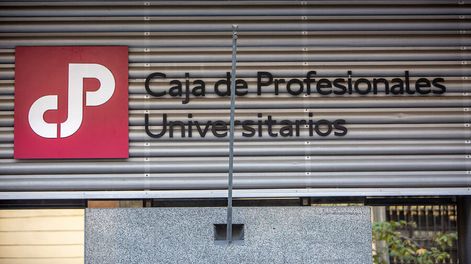 Caja de Profesionales Universitarios. Foto: Mauricio Zina / adhocFOTOS