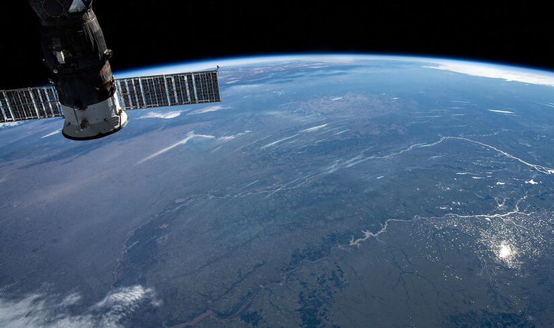 Esta fotografía, divulgada por la NASA en 2020, muestra a Uruguay mientras un satélite orbita frente a la costa del país. Foto: NASA.gov