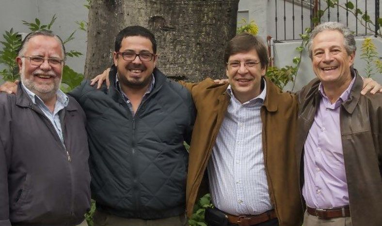 imagen de Frenteamplistas eligen autoridades con cuatro candidatos a  presidente en maratónica campaña pero sin salir de la frialdad