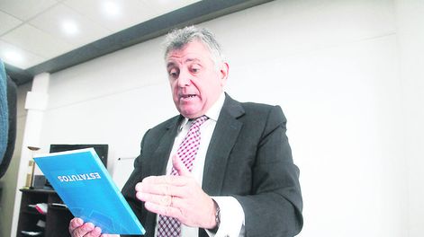 Búsqueda | Wilmar Valdez en la sede de la AUF. Foto: Nicolás Der Agopián