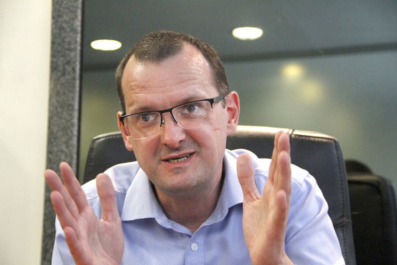 imagen de El ministro de Industria plantea “salir de la coyuntura” y  buscar “espacios de colaboración” en torno a la productividad