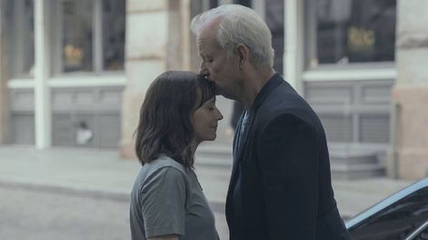 Búsqueda | bill-murray-kissing-rashida-jones-forehead-in-on-the-rocks.jpg