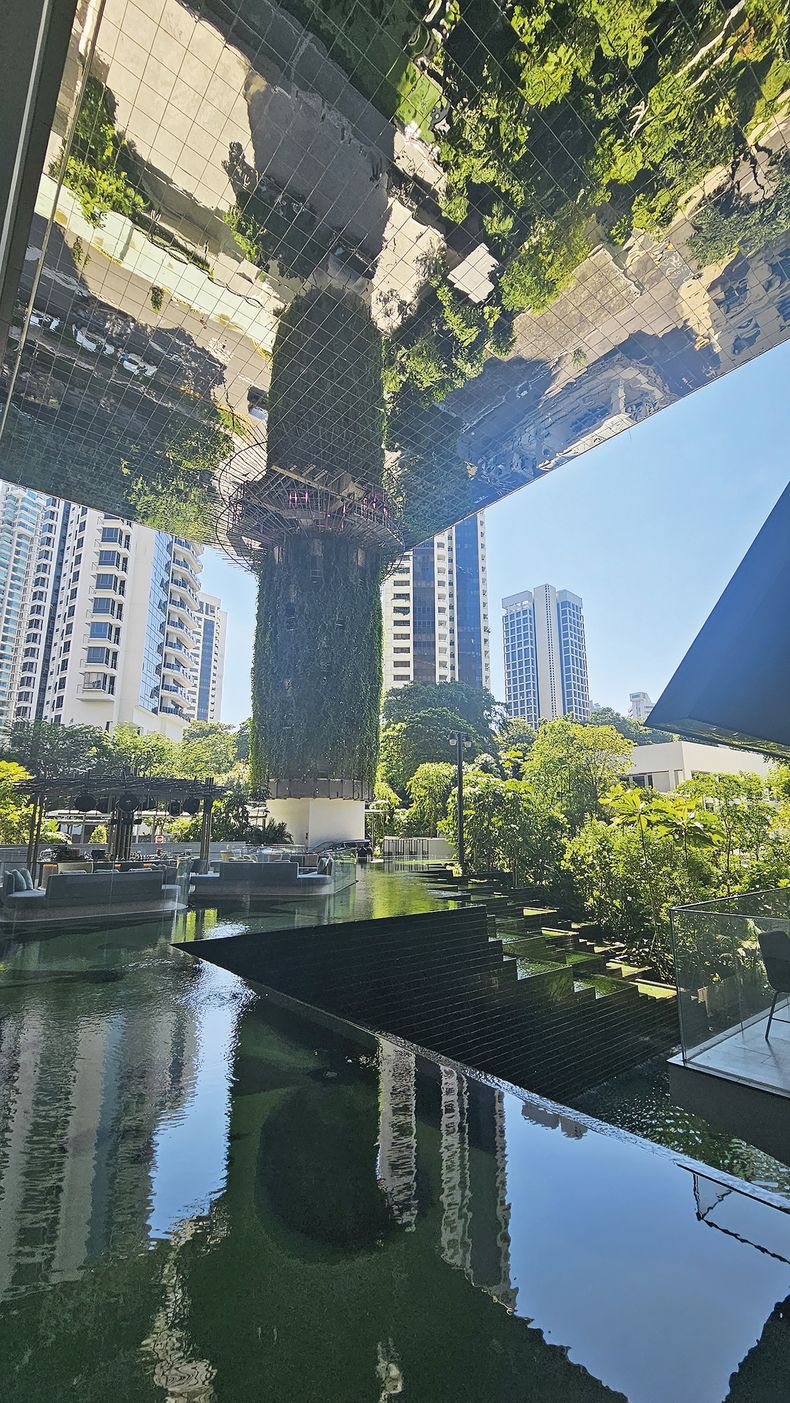 Pan Pacific Orchard Hotel