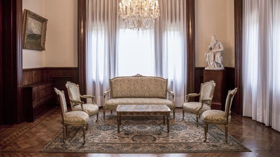 La casona de bulevar Artigas tiene 1.950 m2 y desde que se convirtió en sede de la nunciatura pasó por dos intervenciones para ampliarla y actualizarla.