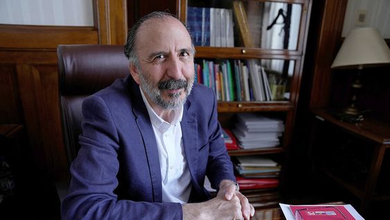 Senador José Nunes durante la entrevista con Búsqueda. Fotos: Javier Calvelo / adhocFOTOS Senador José Nunes durante la entrevista con Búsqueda. Fotos: Javier Calvelo / adhocFOTOS