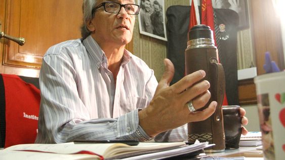 imagen de El Poder Ejecutivo debería “no meter en más líos” al Frente Amplio, porque discutir un TLC es “muy sensible”, dice Castillo