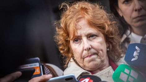 Alicia Ghione tras la audiencia por el “caso Penadés” en el juzgado de Juan Carlos Gómez en Montevideo. Foto: Mauricio Zina, adhocFOTOS