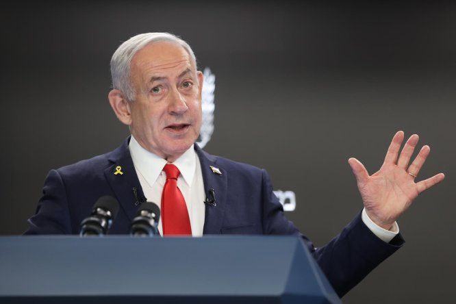 El primer ministro israelí, Benjamín Netanyahu, habla durante una conferencia de prensa en la oficina del primer ministro en Jerusalén, Israel, el 10 de agosto de 2025
