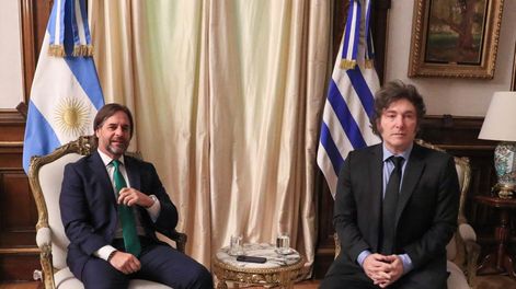 Reunión bilateral entre Luis Lacalle Pou y Javier Milei