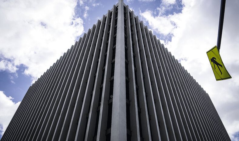 Palacio de la Luz, sede central de UTE. Foto: Javier Calvelo / adhocFOTOS