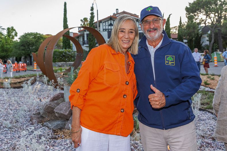 La alcaldesa del Municipio E Mercedes Ruiz con Gustavo Zerbino