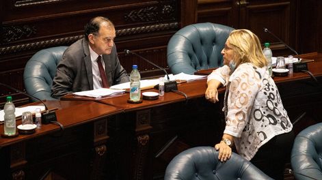 Guido Manini Ríos y Graciela Bianchi. Foto: Mauricio Zina / adhocFOTOS