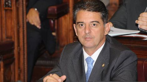 imagen de El diputado de Lacalle Pou que firmó y se arrepintió