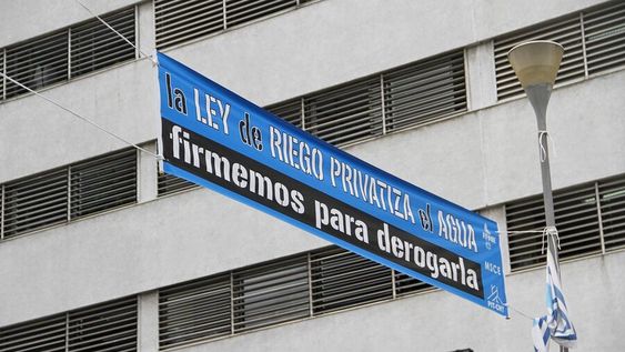 imagen de Ley de riego, bancarización y seguridad: tres iniciativas que buscan medirse en consulta popular con distintas expectativas imagen de Ley de riego, bancarización y seguridad: tres iniciativas que buscan medirse en consulta popular con distintas expectativas