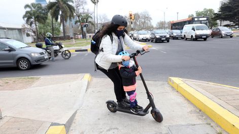 Búsqueda | El Centro de Formación en Operación y Mantenimiento en Energías Renovables prevé realizar cuatro cursos de capacitación sobre movilidad eléctrica este año.