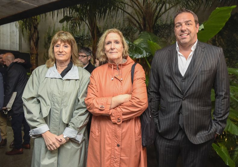 Olga Otegui, directora de Deporte de la Intendencia de Montevideo Silvia Pérez e Ignacio Ruglio