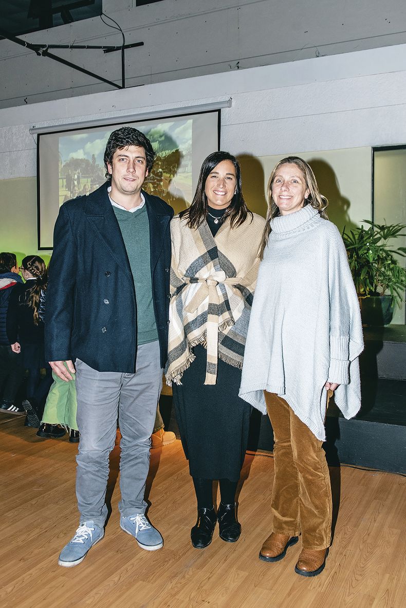 Exalumnos Luis Pedro Gatti, María Inés Carrau y&nbsp;Milagros Gatti