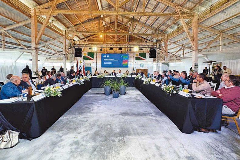 El Congreso de Intendentes sesionó el viernes en Salto, en el marco del 109° Congreso de la Federación Rural.