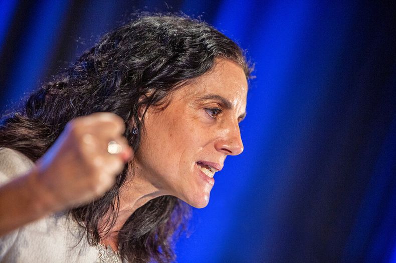 La ministra de Economía, Azucena Arbeleche
