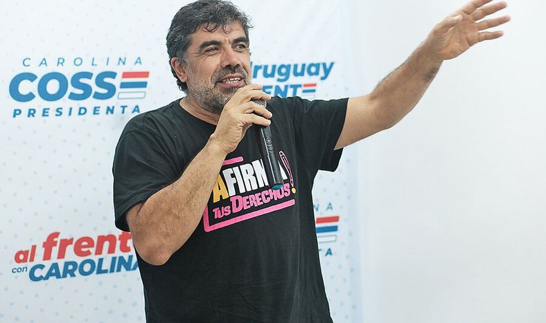Óscar Andrade, el lunes 8 de abril, durante la inauguración de la sede del Espacio Democrático Avanzado. Foto: Pablo Vignali, adhocFOTOS