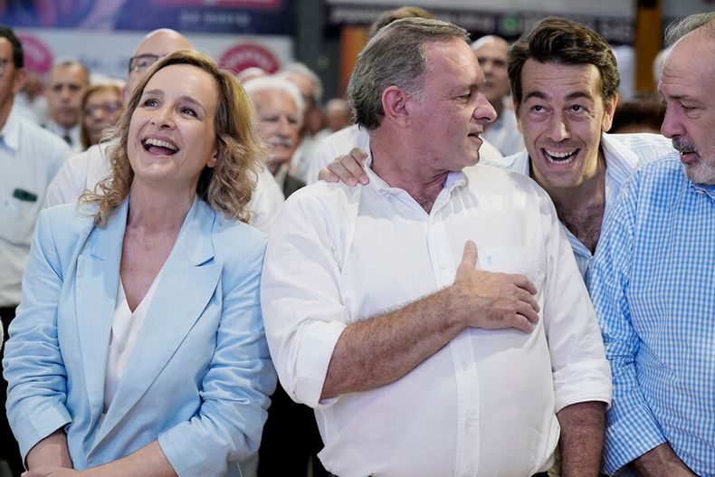 Laura Raffo, Álvaro Delgado, Juan Sartori y Jorge Gandini juntos en la última convencón del Partido Nacional. Foto: Javier Calvelo, adhocFOTOS