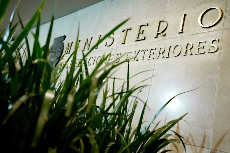 Cancillería le comunicó a los familiares de Sebastián Marset que el trámite de apostillado debe hacerse en Montevideo. Javier Calvelo-adhocFOTOS.