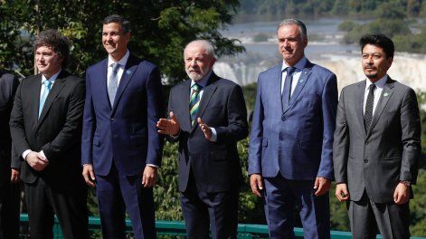 Foto oficial de la LXVII Reunión Ordinaria del Consejo del Mercosur, en Foz de Iguazú (Brasil).