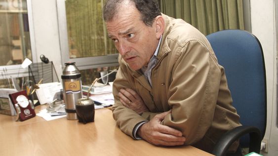 imagen de Por “la ley del péndulo”, la gente que tras la dictadura “odió” la autoridad hoy pide que “alguien ponga orden en el relajo” imagen de Por “la ley del péndulo”, la gente que tras la dictadura “odió” la autoridad hoy pide que “alguien ponga orden en el relajo”