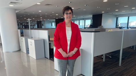 Isis Burguez, directora de la Agencia Reguladora de Compras Estatales.