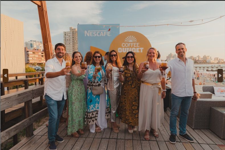 Pablo Palena, María Eugenia Rodríguez, Lorena Heydel, Valeria Pardal, Gricelda Correa, Lucía Stirling y Gastón Larrañaga