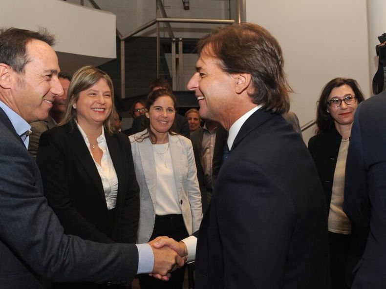 Galperin y Lacalle Pou. Foto: Presidencia