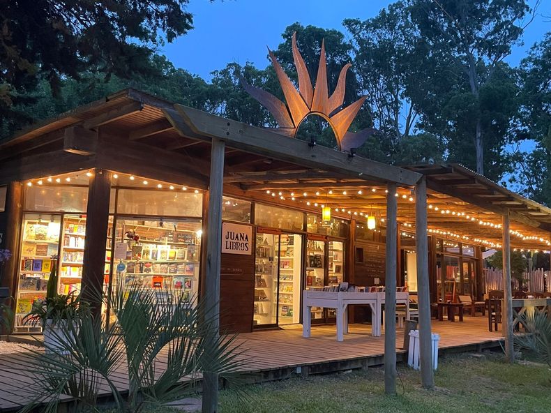Juana libros