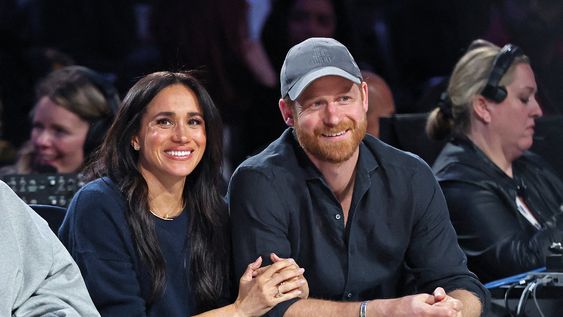 El príncipe Harry y Meghan Markle convirtieron el All Star Game en una salida romántica.