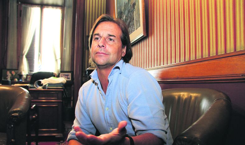 imagen de Con distintas estrategias, los blancos buscan “marcar la cancha”  para posicionarse adentro y afuera del Partido Nacional