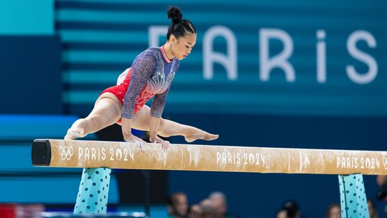 La estadounidense Sunisa Lee ganó la medalla de bronce en el all-around individual La estadounidense Sunisa Lee ganó la medalla de bronce en el all-around individual
