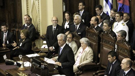 imagen de Vázquez se apoyó en la filosofía artiguista para presentar los valores de su segundo gobierno; dejó entrever “impronta masónica”